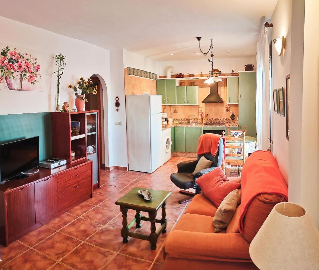 Apartamentos Maria Cómpeta Exteriör bild